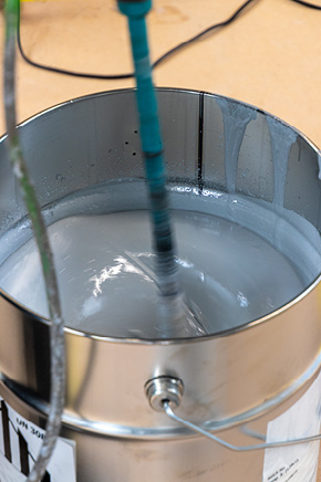 hoe beton ciré aanbrengen