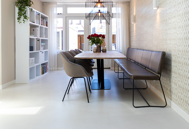 nadelen beton ciré badkamer