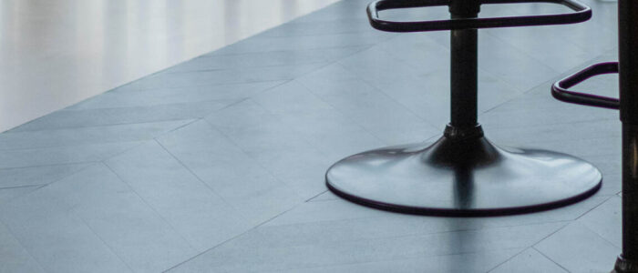 Donkere hongaarse punt PVC vloer