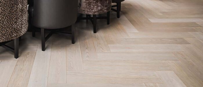 Houten vloer behandelen