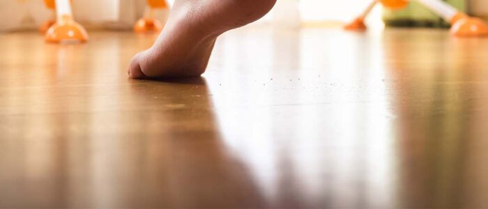 Laminaat op houten vloer